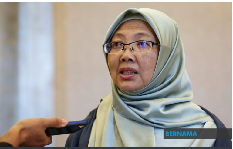Inisiatif pemberian tuala wanita percuma tangani kemiskinan haid dimulakan di Pejabat Menteri