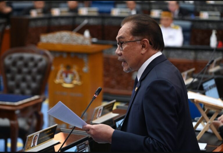 Peguam dakwa Anwar mohon pengampunan sebanyak dua kali