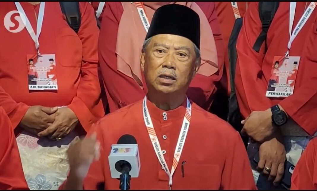 Muhyiddin songkok