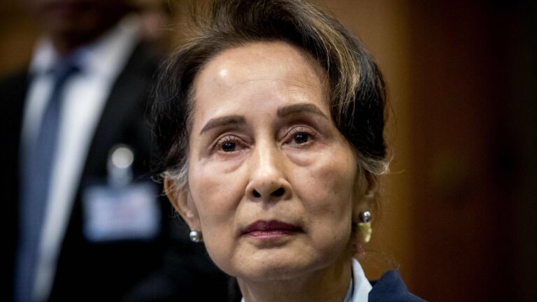 Hukuman penjara Suu Kyi ditambah 7 tahun lagi