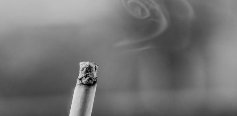 Penganggur Filipina cucuh isteri dengan puntung rokok, tumbuk anak dipenjara sembilan tahun