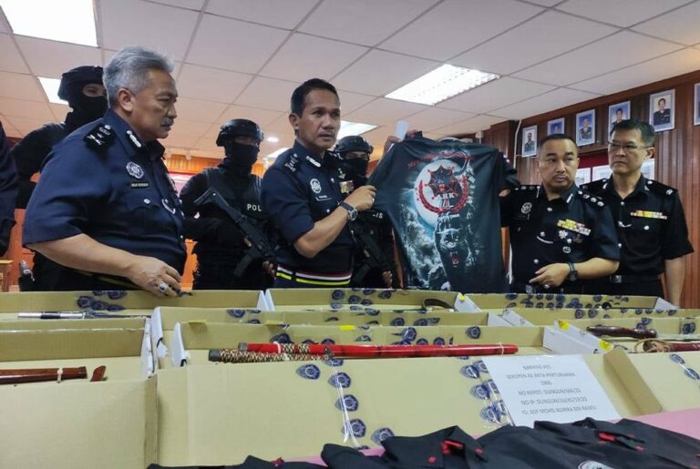 Kumpulan Ayahanda Harimau Kumbang digempur polis