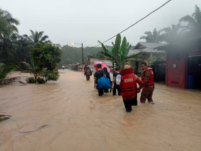 Lima lagi PPS dibuka,mangsa banjir di Johor meningkat kepada 1,093 orang