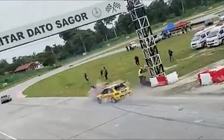 Penonton maut dirempuh kereta lumba di Litar Dato’ Sagor