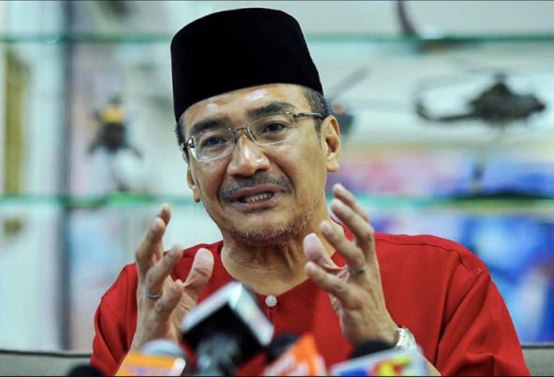 “Saya pun tak tahu kenapa digelar pengkhianat” – Hishammuddin