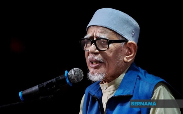 “Jadilah seperti ‘seluang’ yang tak boleh dipancing,” Hadi beritahu ahli Pas