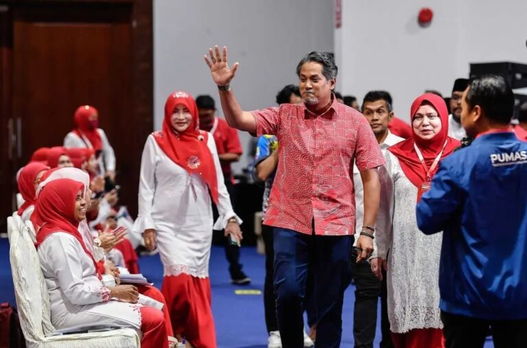 ‘Saya tidak tunduk, tidak patah semangat, tidak kecewa’ – Khairy