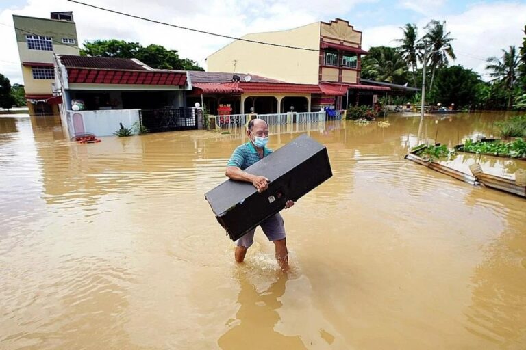 Mangsa banjir di Johor terus menurun, Pahang dan Sabah kekal