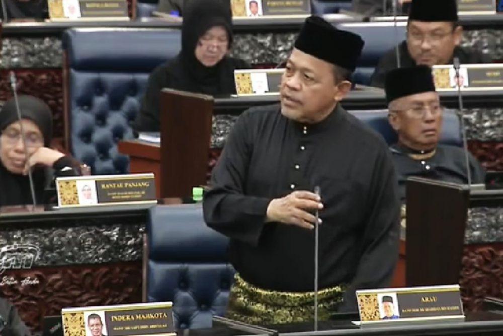 Shahidan rujuk UMNO, DAP sebagai parti UNDAP di Parlimen