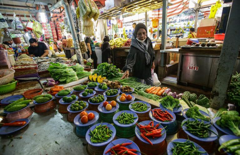 Harga barang naik: Golongan peniaga paling terkesan