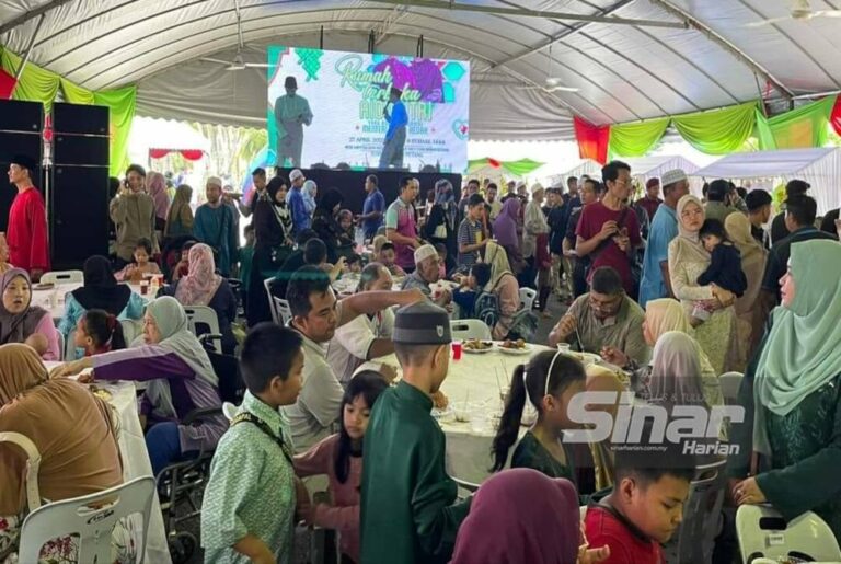 Orang ramai serbu Rumah Terbuka MB Kedah