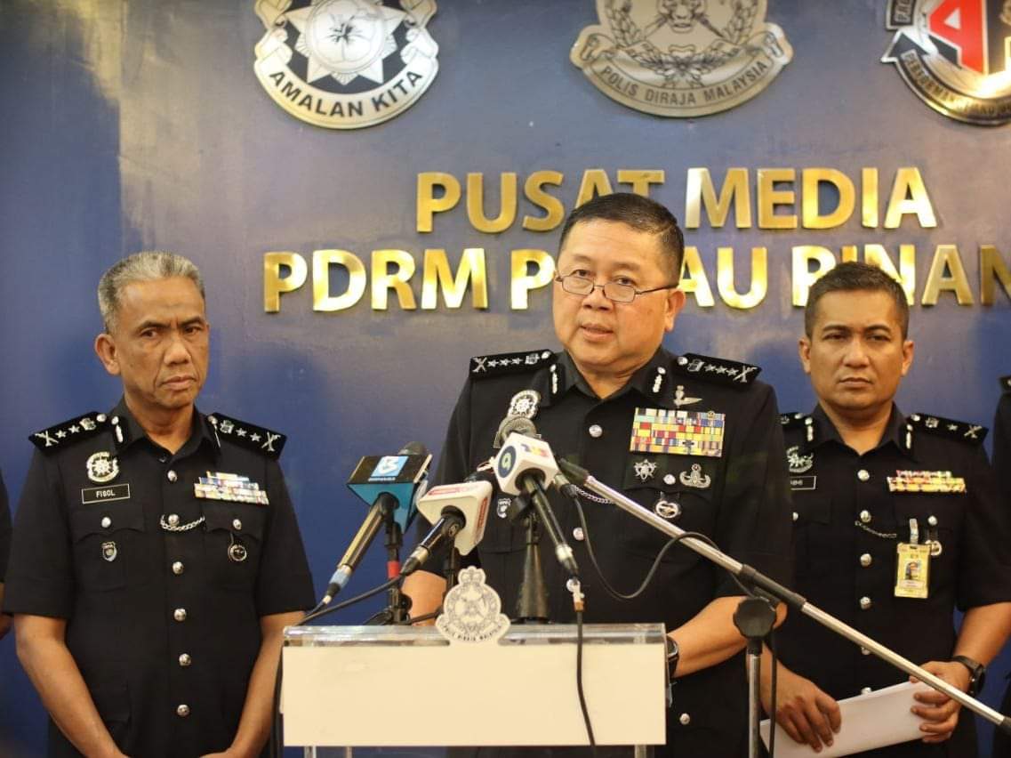 Pelajar tolak rakan dari tangga hingga cedera ditahan polis