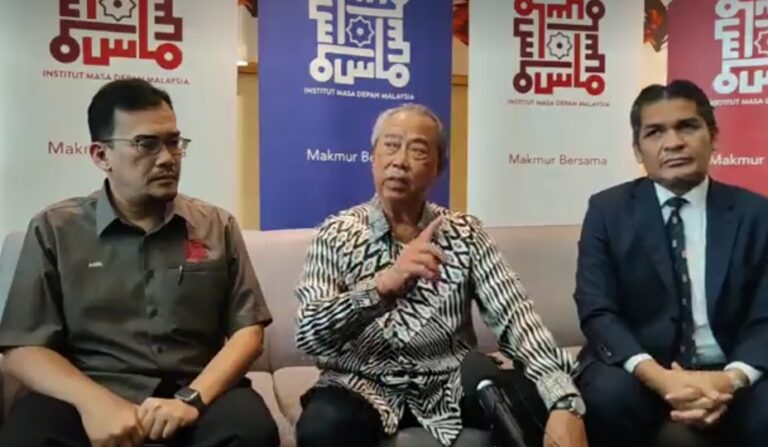 Muhyiddin tawar jawatan MPT BERSATU kepada KJ
