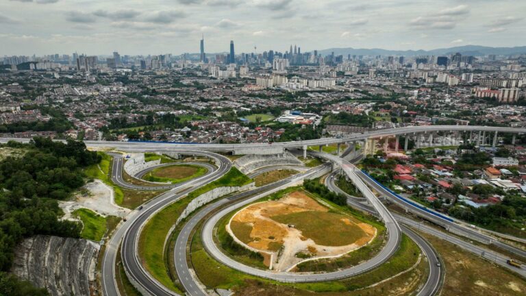 Lebuh Raya Sungai Besi-Ulu Klang Fasa 2 dibuka tengah malam ini, tol percuma dua minggu