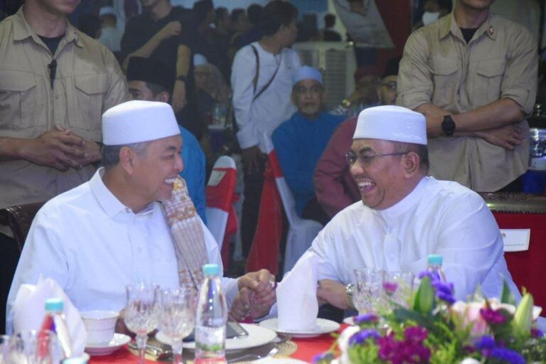 ‘Terima kasih Zahid, saya nasihat beliau taubat 48 kali’ – Sanusi
