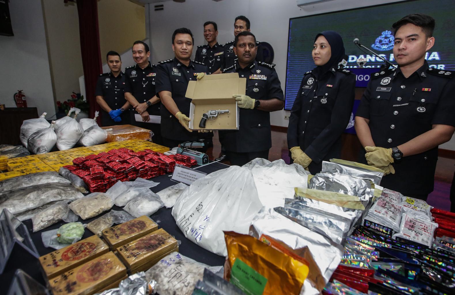 Polis rampas dadah bernilai RM7.94 juta dalam tujuh serbuan sekitar Selangor