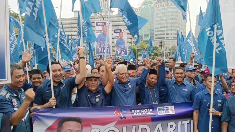 Hamzah nafi PN syok sendiri, sebaliknya UMNO yang syok sendiri