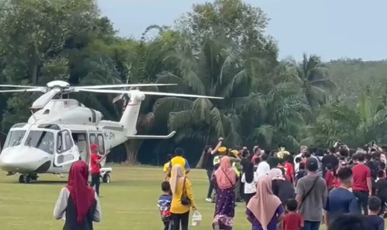 ‘Anwar angkuh’ pertahan penggunaan helikopter kerajaan untuk berkempen – peguam